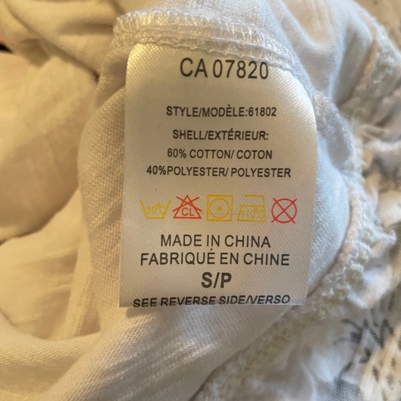 Powder Room Racer Back Floral Pattern Top - Picture 11 of 11